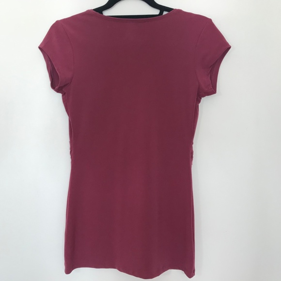 ⭐️Host Pick Twice⭐️Thyme Super-Fit Burgundy Maternity Top - Picture 5 of 8